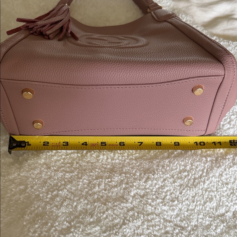 Gucci Dusty Rose Pebbled Leather Shoulder Bag with Tassel - Picture 2 of 9